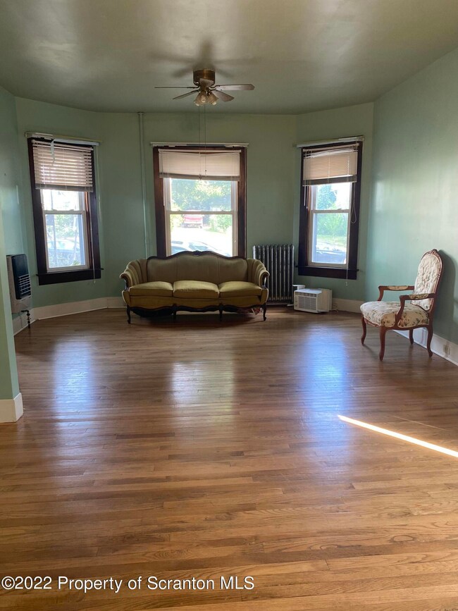 1413 Monsey Ave, Scranton, PA 18509 - photo 5