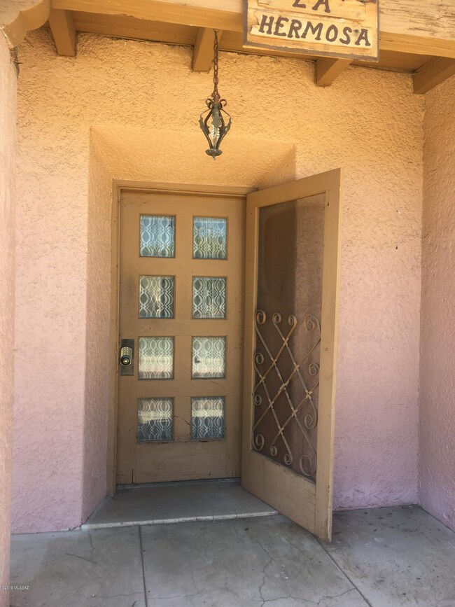 Front entry outside