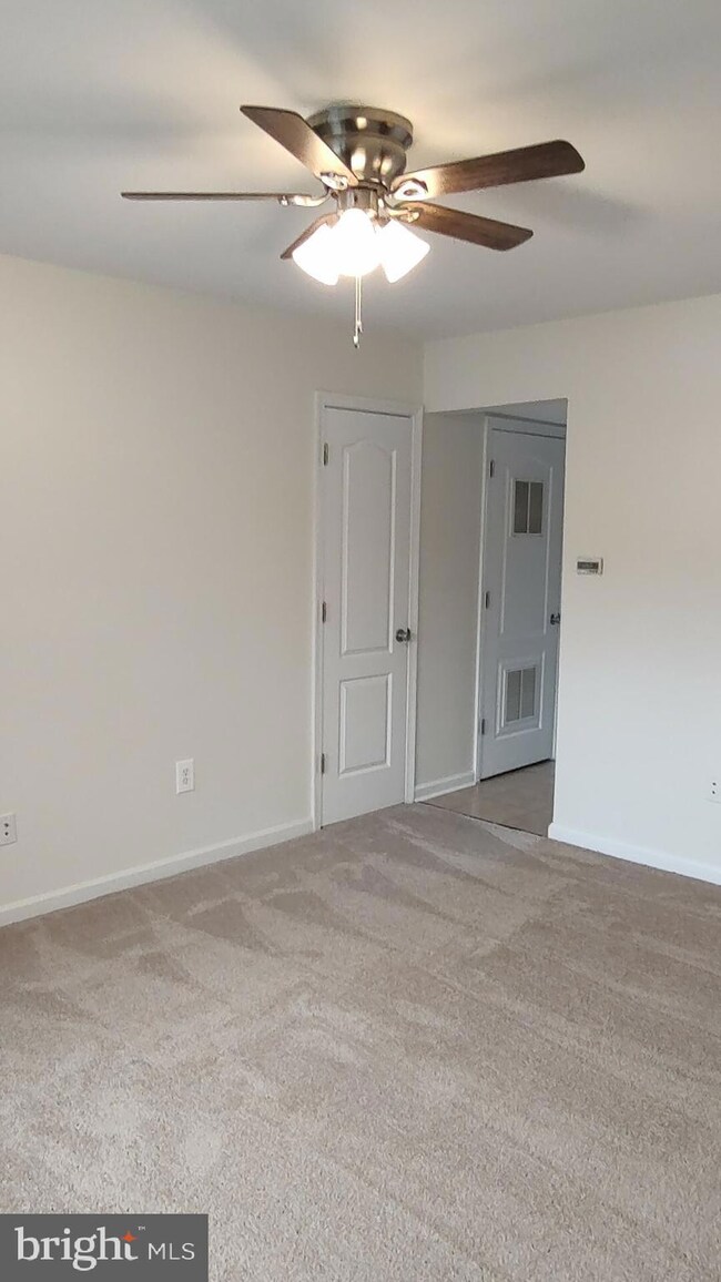 11528 Laurelwalk Dr, Laurel, MD 20708 - photo 4