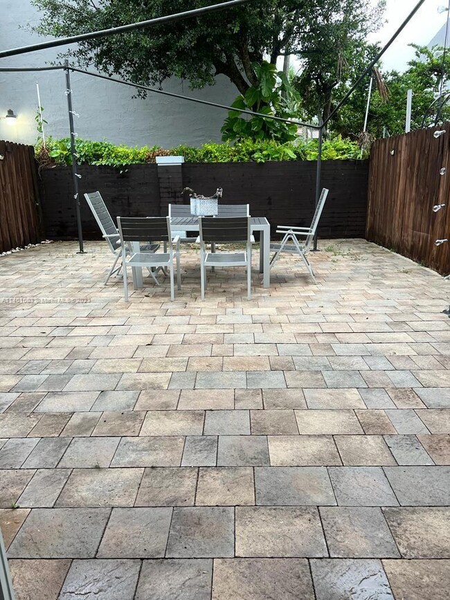 unlisted-address, Doral, FL 33178 - photo 7