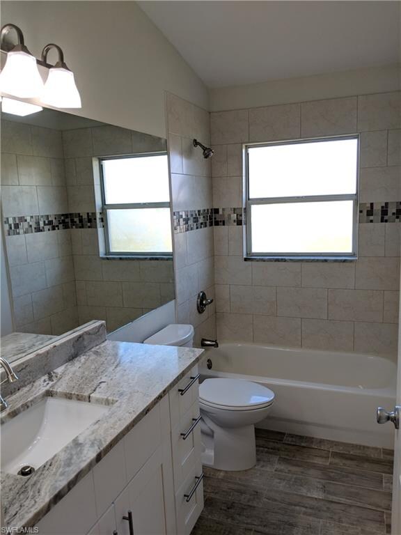 BATHROOM NUMBER 2