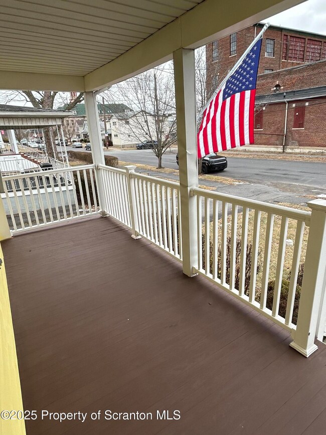 723 Crown Ave, Scranton, PA 18505 - photo 3