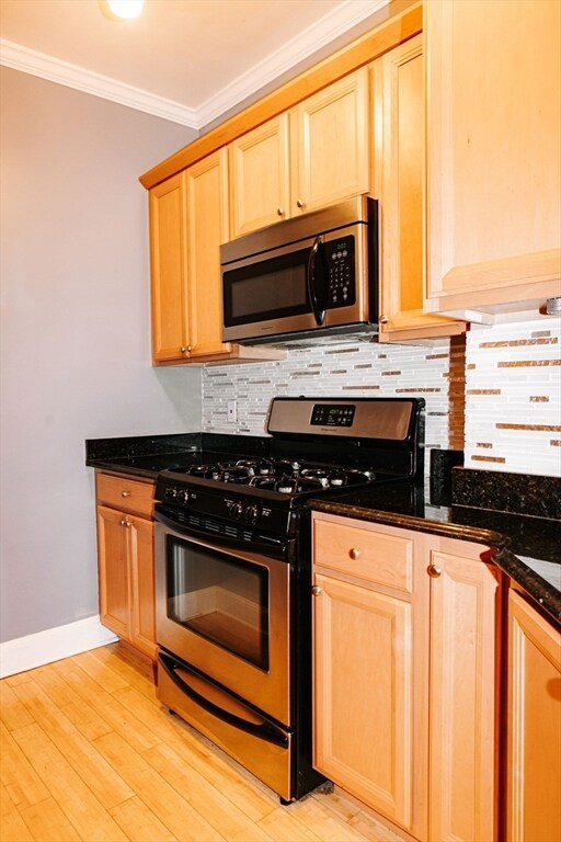128 W 9th St unit A, Boston, MA 02127 - photo 4