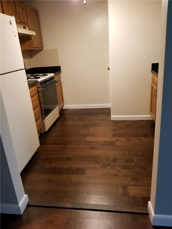 35 Acorn Ct unit H5, Wakefield, RI 02879 - photo 7