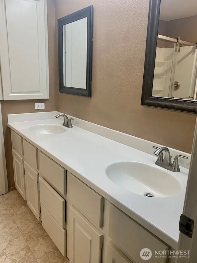 1372 Bellevue Way NE unit 2, Bellevue, WA 98004 - photo 6