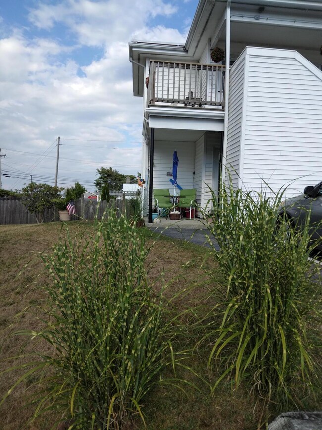 9 E Grand Ave unit 1, Scarborough, ME 04074 - photo 5