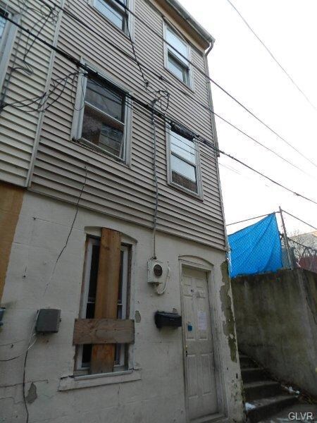 542 N Jute St, Allentown, PA 18102 - photo 2