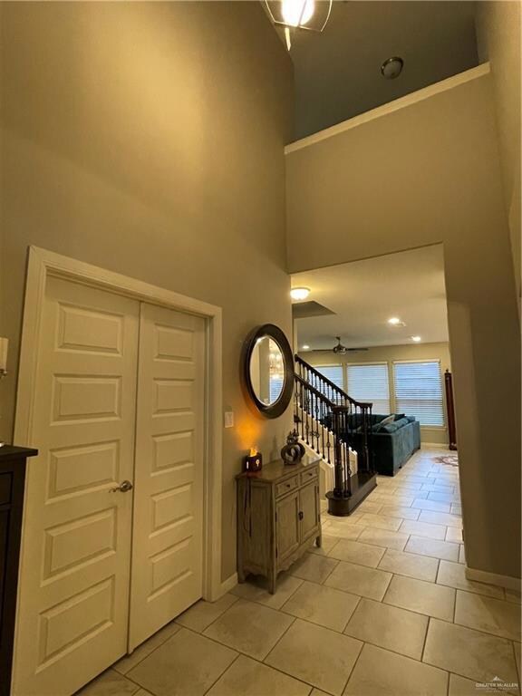 Foyer with high ceilings