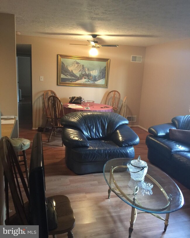 19629 Gunners Branch Rd unit D, Germantown, MD 20876 - photo 4