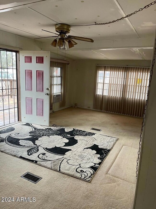 151 S 39th St, Mesa, AZ 85206 - photo 2