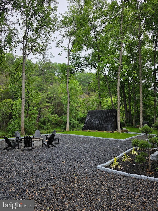 633 and 643` Hanging Rock Rd, Augusta, WV 26704 - photo 5