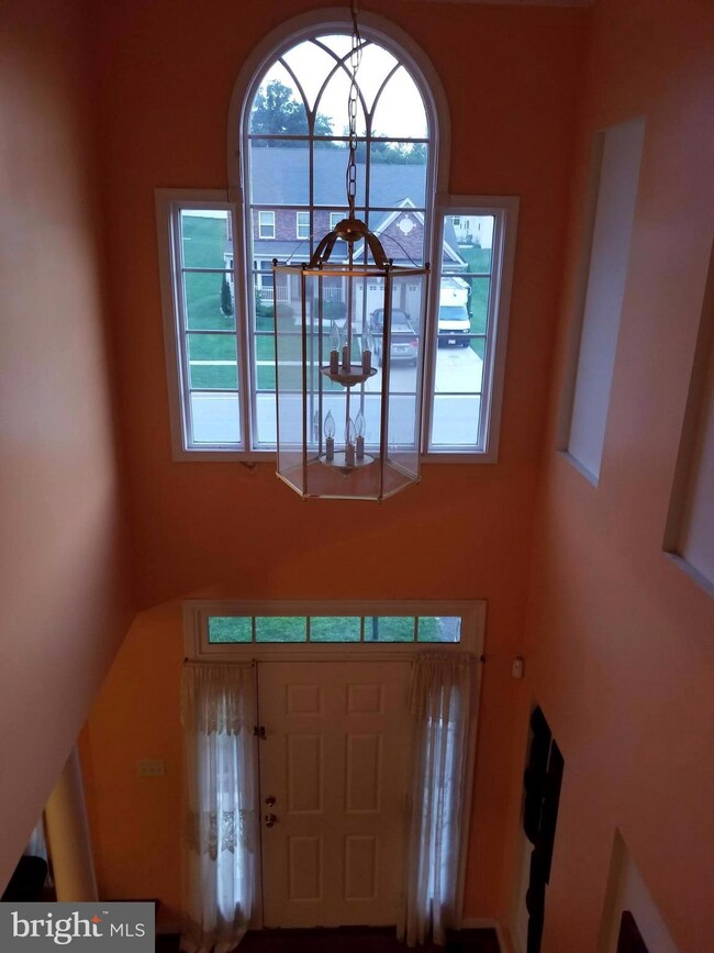 8905 Myrtle Ave, Bowie, MD 20720 - photo 5