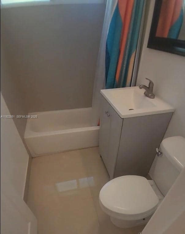 1050 98th St unit 2W, Bay Harbor Islands, FL 33154 - photo 7