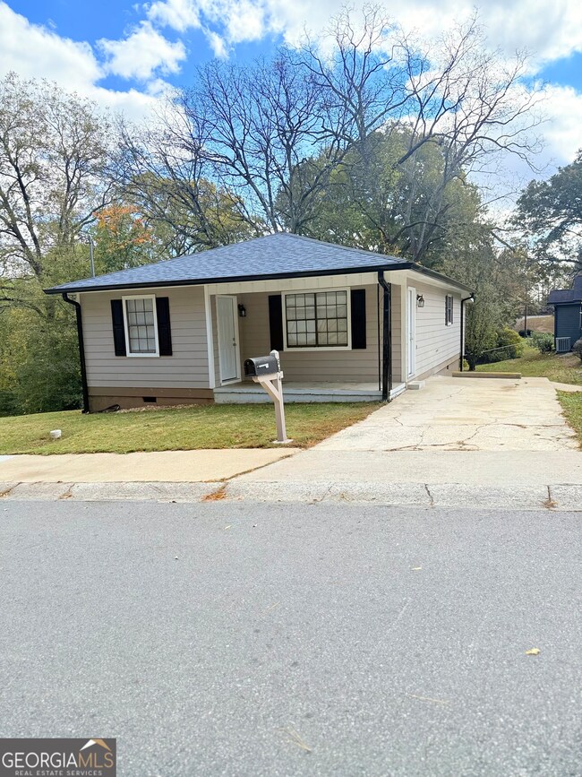 554 Fort St NE, Marietta, GA 30060 - photo 3