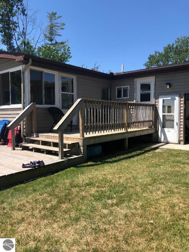 530 N Huron Rd, Au Gres, MI 48703 - photo 3