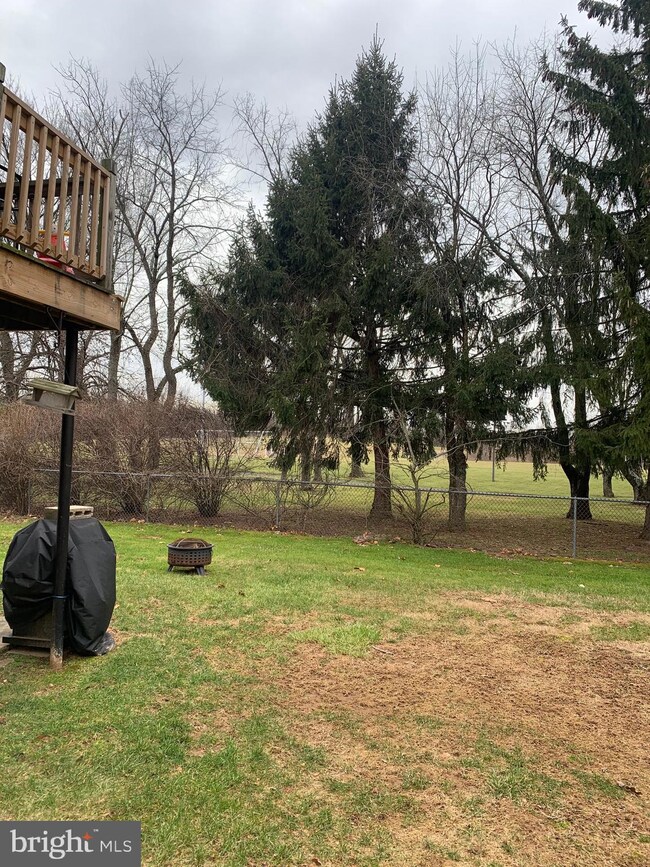 2034 Jason Dr, Huntingdon Valley, PA 19006 - photo 3