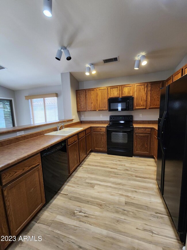 10239 E Kiva Ave unit 1, Mesa, AZ 85209 - photo 6