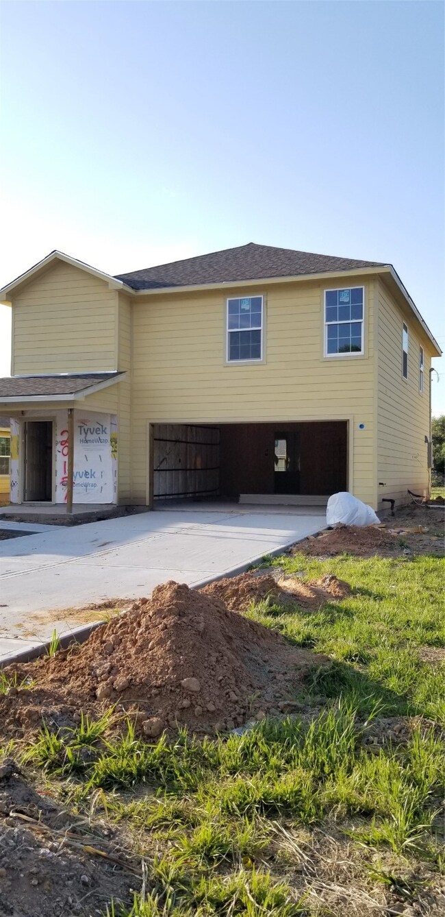 2917 4th St, Bay City, TX 77414 - photo 3