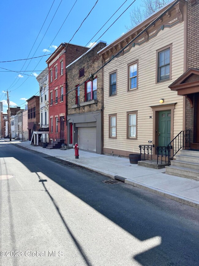 76 Spring St, Albany, NY 12210 - photo 5