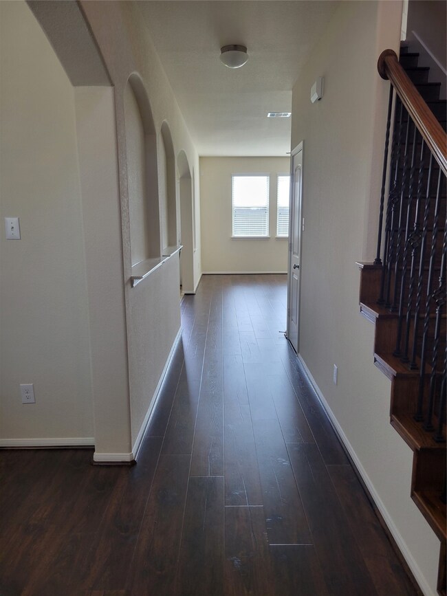 371 Lake Line Dr, Alvin, TX 77511 - photo 5