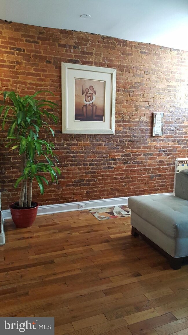 1714 Holbrook St, Baltimore, MD 21202 - photo 4
