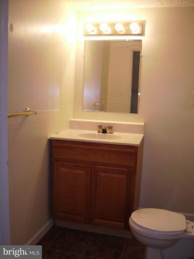 3530 Cherry Hill Ct, Beltsville, MD 20705 - photo 4