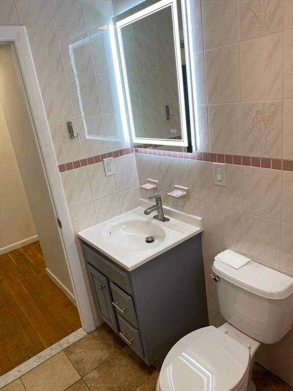 60-62 Nonantum St unit 2, Boston, MA 02135 - photo 5