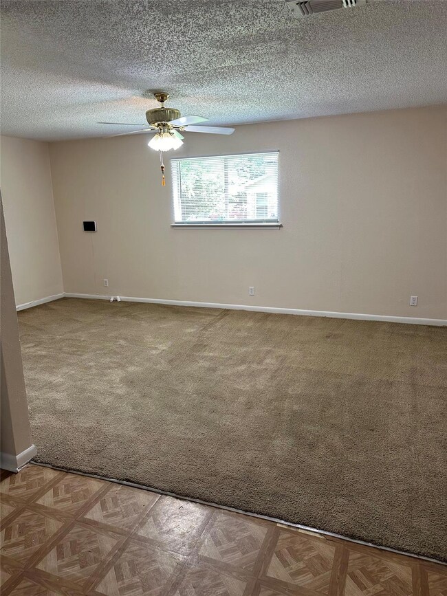 602 Casa Linda St unit B, Ennis, TX 75119 - photo 6