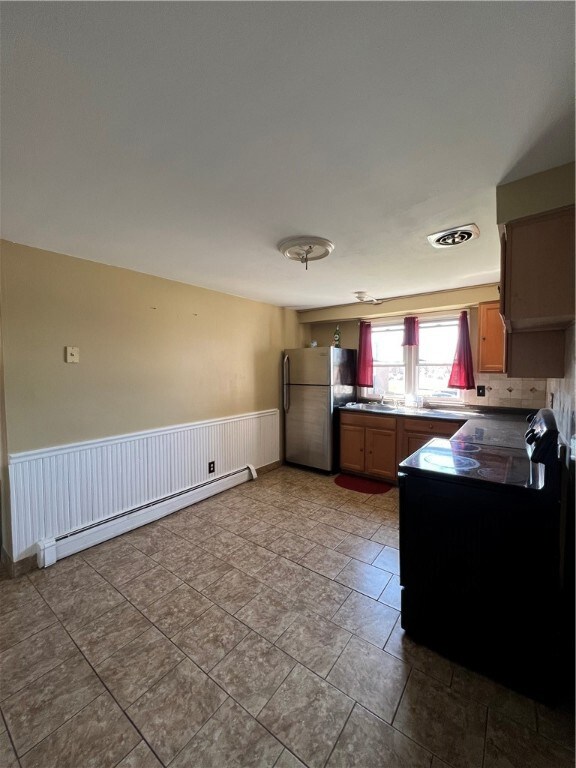 11 Woodbine St unit 3, Pawtucket, RI 02860 - photo 3