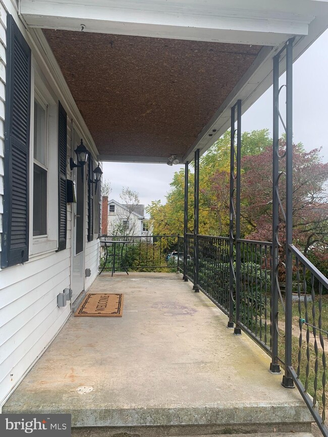 411 Carrie St, Ashland, PA 17921 - photo 3