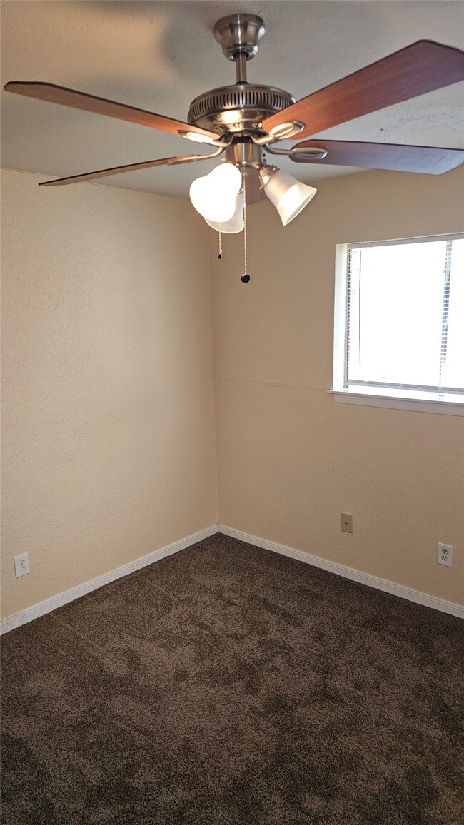 5023 Fitzwater Dr, Spring, TX 77373 - photo 7