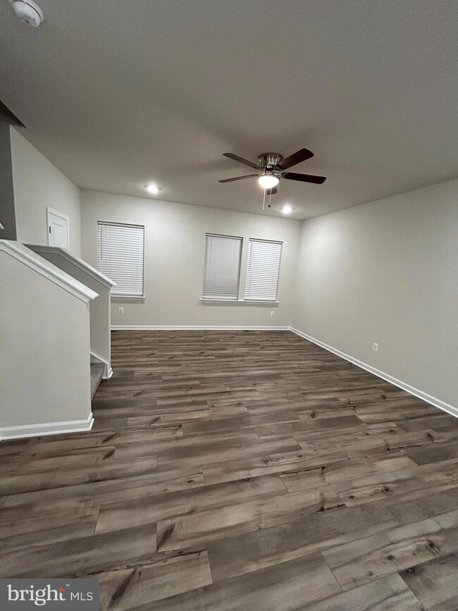 145 Swan Field Ave, Ranson, WV - photo 6