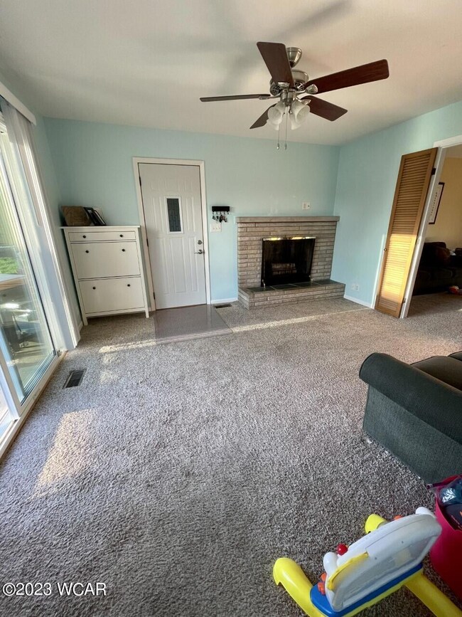 229 Devonshire family room