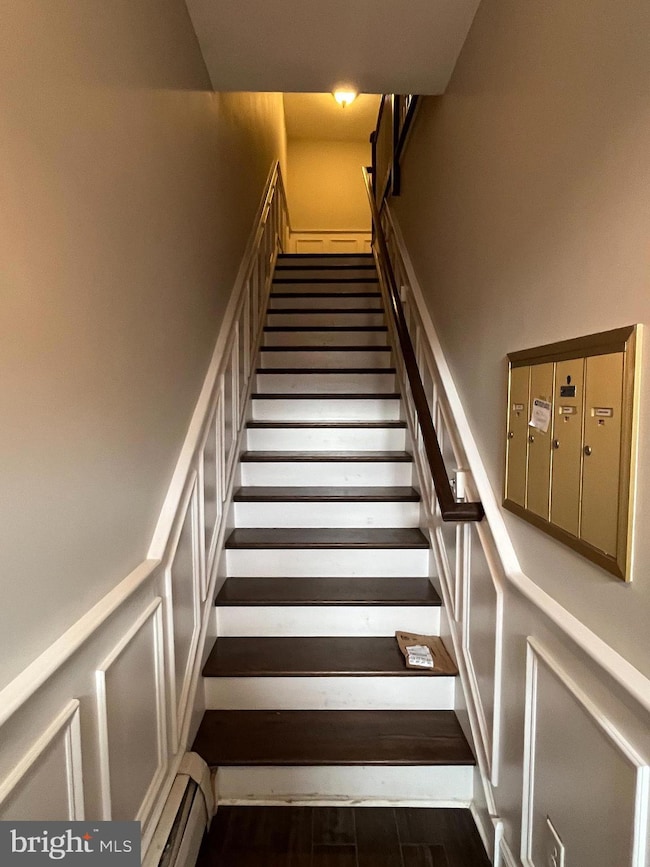 3 W Court St unit 3, Doylestown, PA 18901 - photo 2