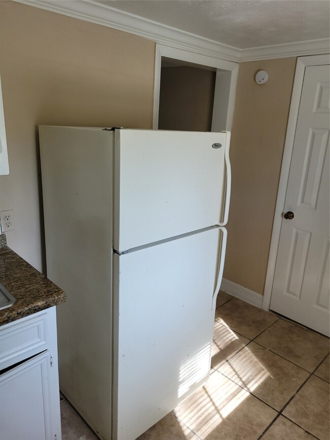 4410 Engleford St unit 4, Houston, TX 77026 - photo 4