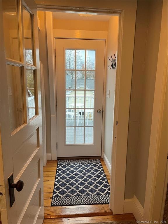 51 Front St unit 3rd Floor, Groton, CT 06340 - photo 4