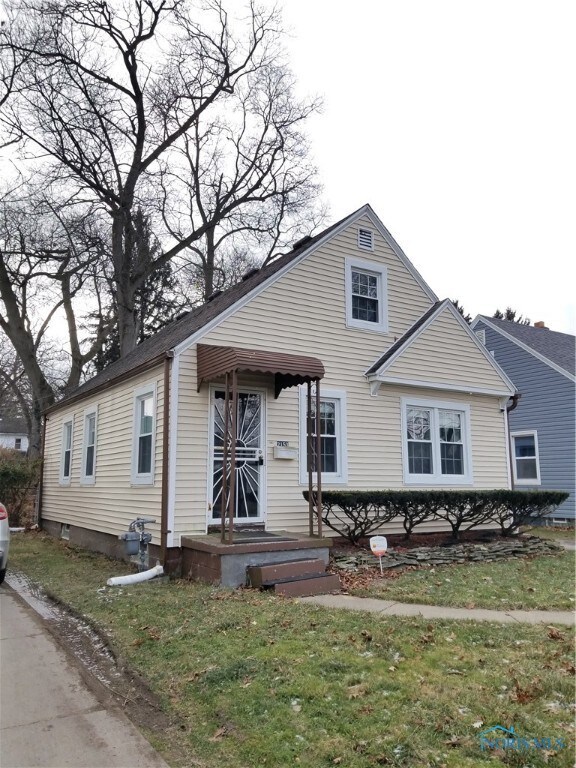 2153 Loxley Rd, Toledo, OH 43613 - photo 3
