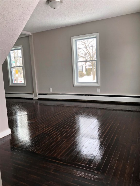 917 Roosevelt Ave, Pawtucket, RI 02860 - photo 7