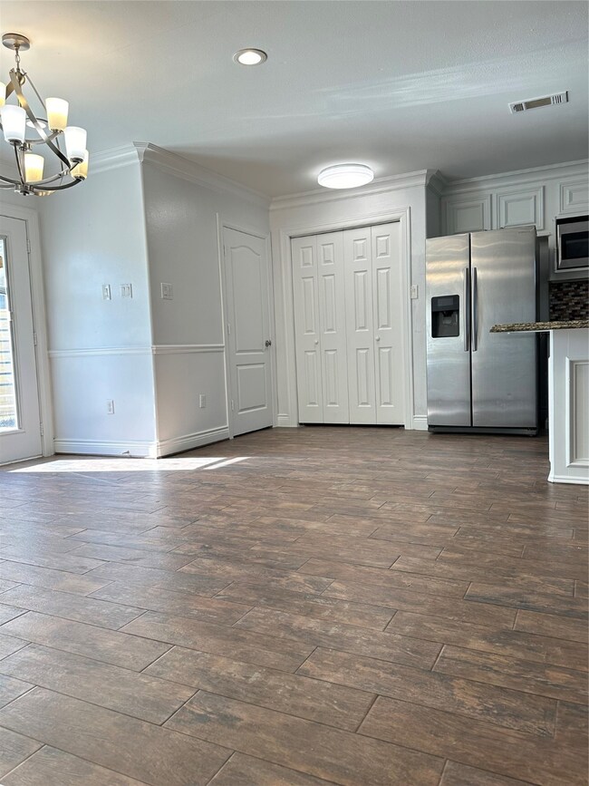 8246 Lanham Ln unit A, Houston, TX 77075 - photo 6