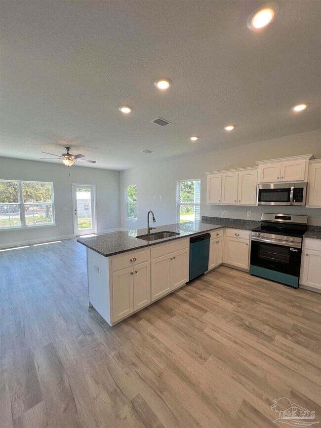 8001 Westpointe Ln unit 23B, Pensacola, FL 32506 - photo 7