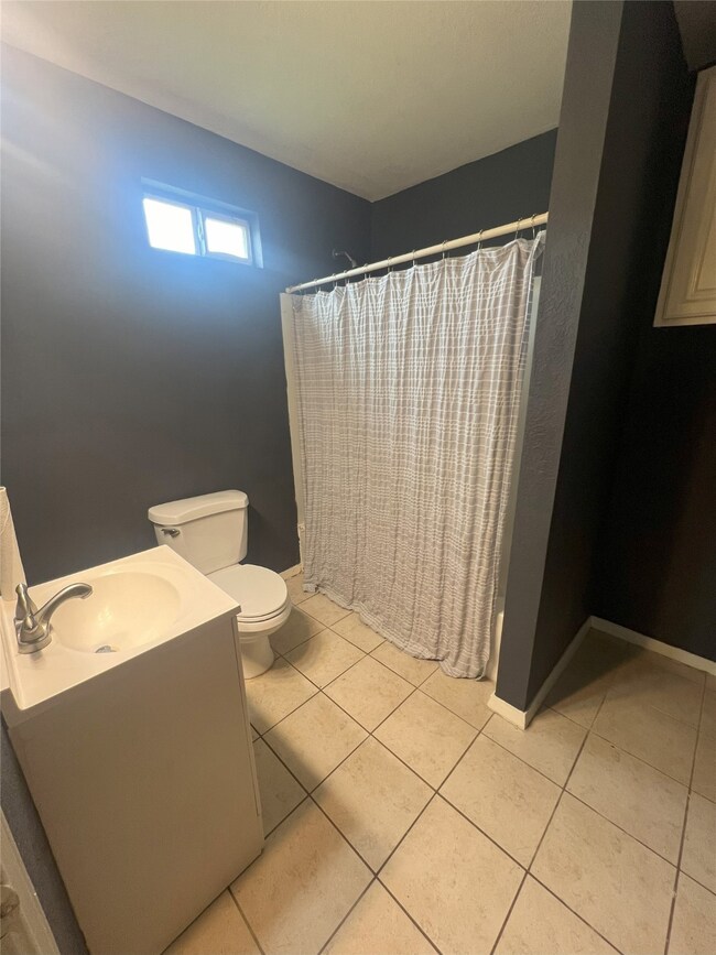 1391 County Road 668, Alvin, TX 77511 - photo 7