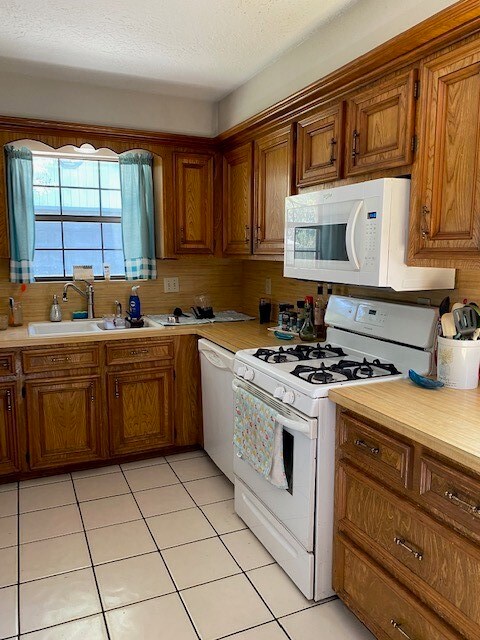 30318 Winfro Dr, Tomball, TX 77375 - photo 6