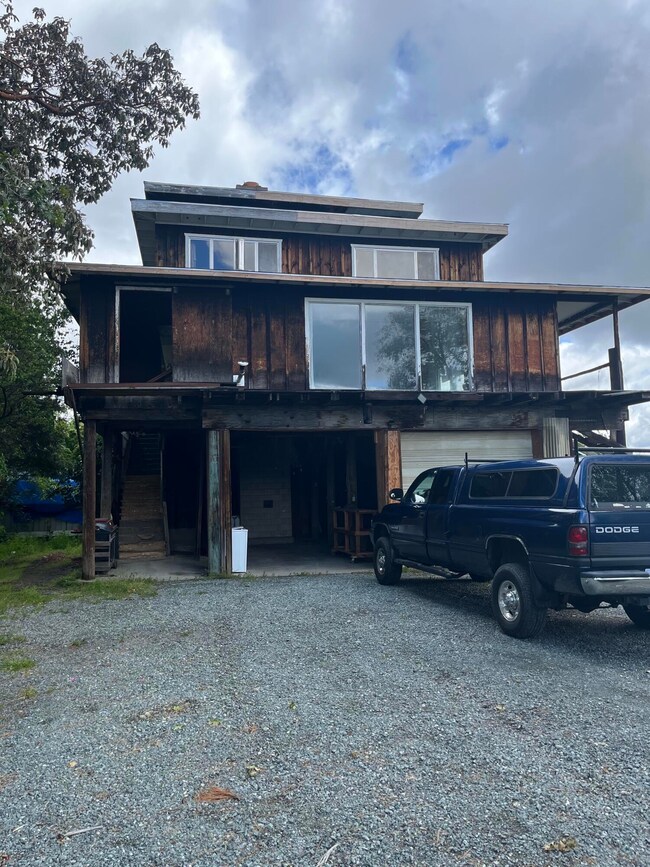 10000 Merlin Sanitarium Rd, Merlin, OR 97532 - photo 3