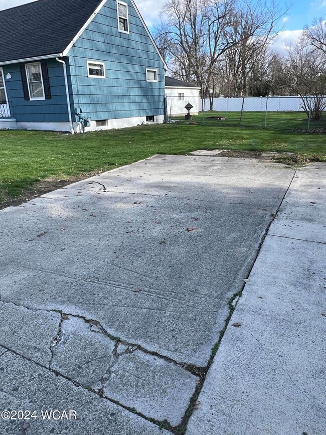 1265 Latham Ave, Lima, OH 45805 - photo 4