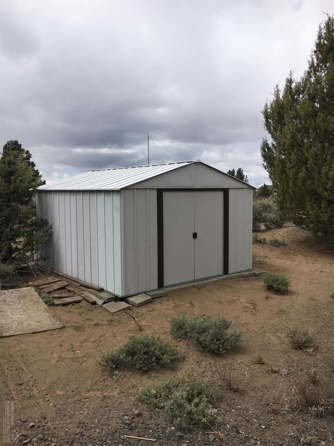 22920 Superior Ct, Bend, OR 97702 - photo 6