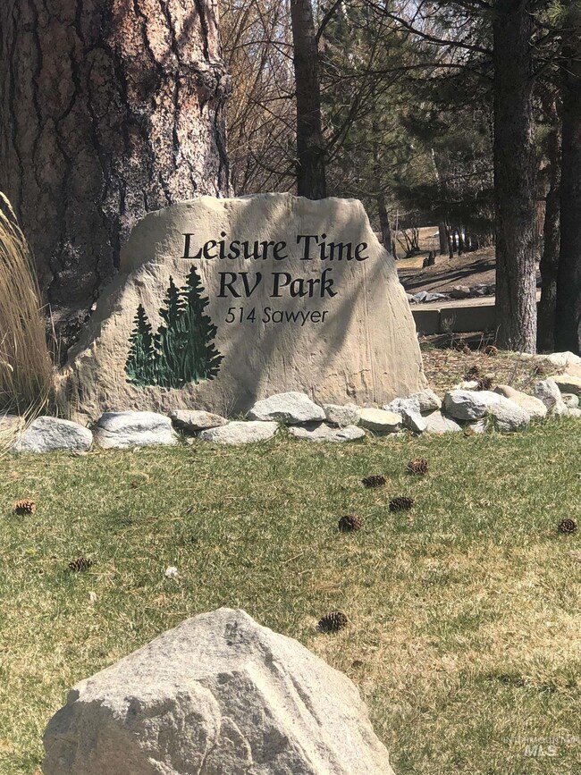 514 D22 N Sawyer St, Cascade, ID 83611 - photo 4