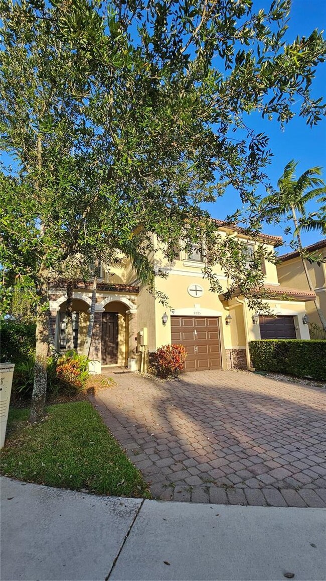 8785 NW 116th Ct unit 1, Doral, FL 33178 - photo 4