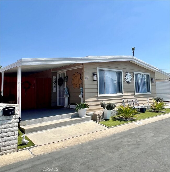 601 N Kirby St unit 67, Hemet, CA 92545 - photo 2