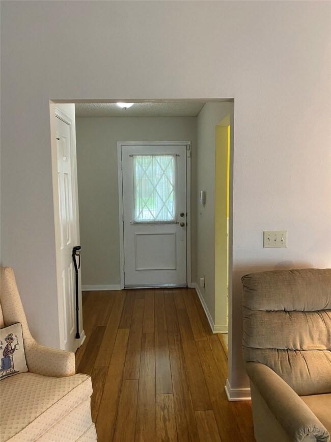 5206 Spring Branch Dr, Pearland, TX 77584 - photo 4