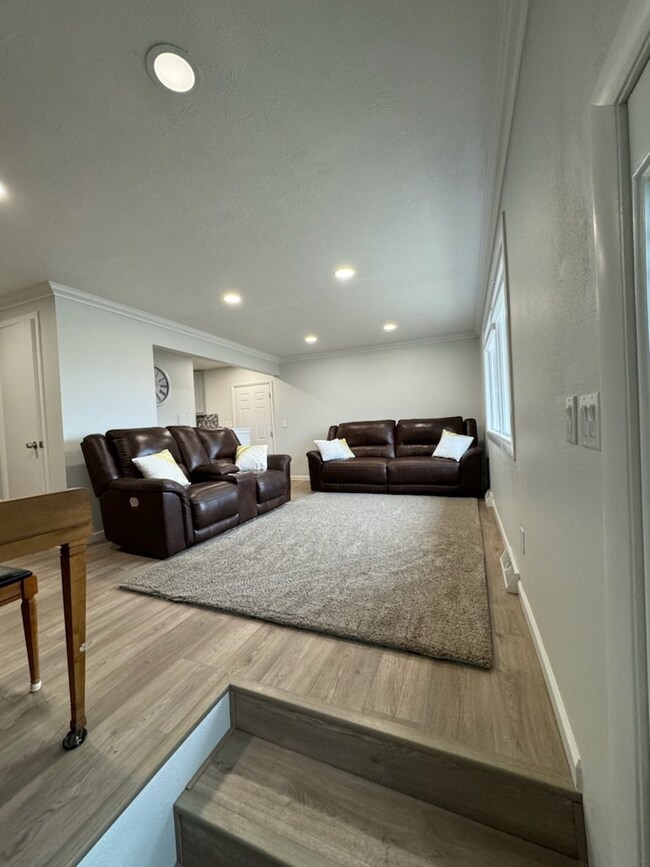 531 29th Ave NE, Great Falls, MT 59404 - photo 2